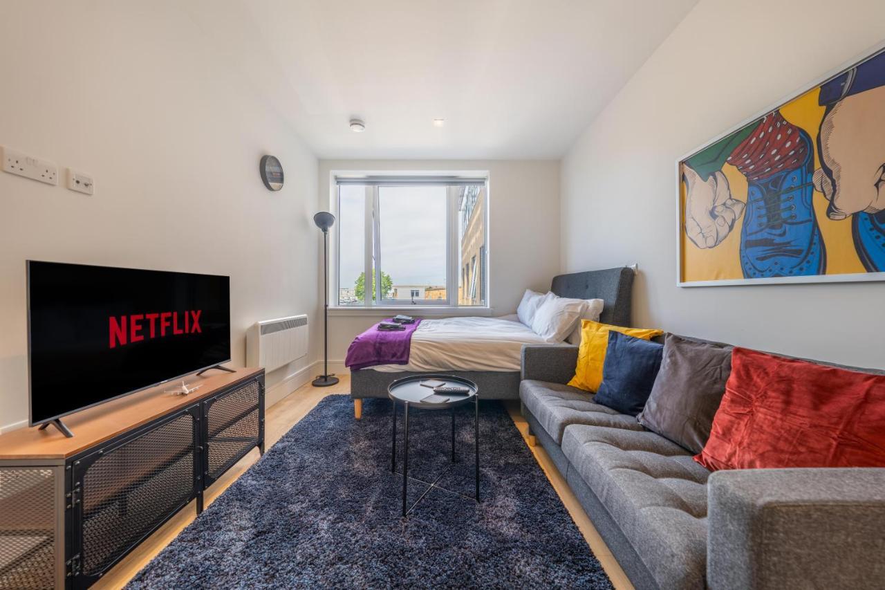 Cozy Apartments - Free Wifi And Parking Onsite Feltham Екстер'єр фото