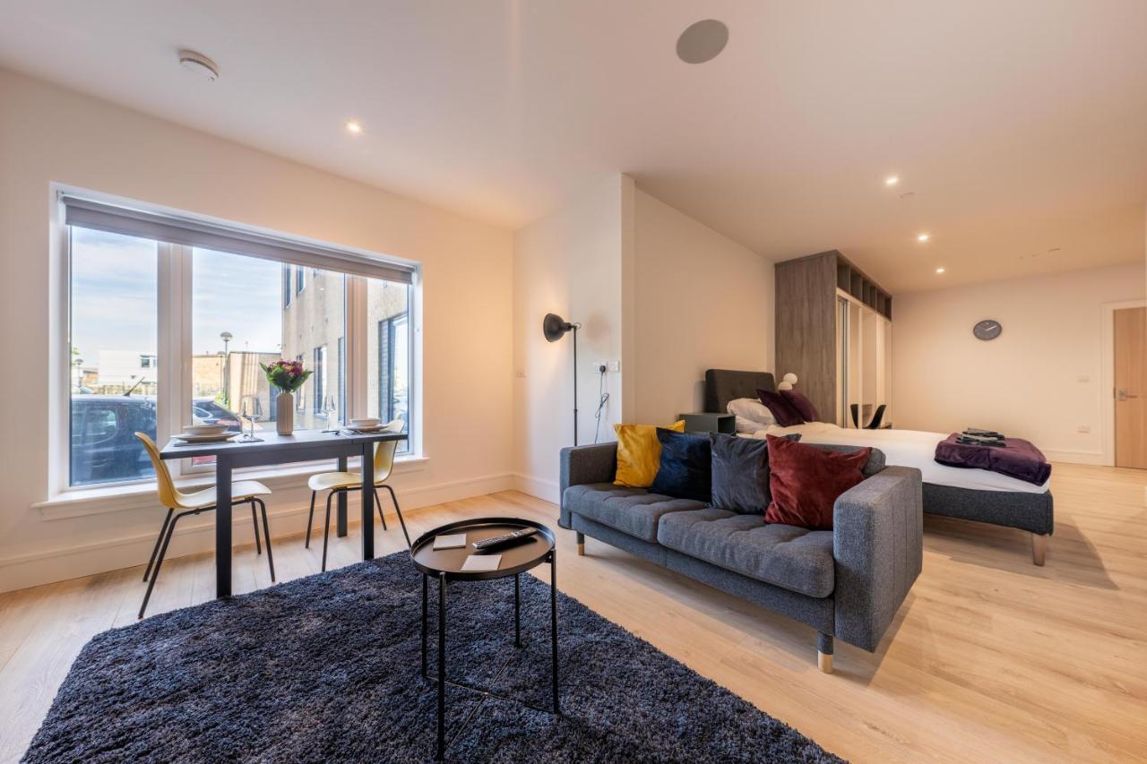 Cozy Apartments - Free Wifi And Parking Onsite Feltham Екстер'єр фото
