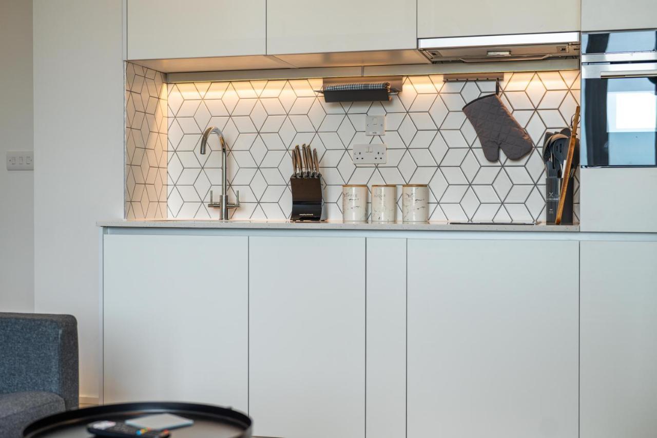Cozy Apartments - Free Wifi And Parking Onsite Feltham Екстер'єр фото