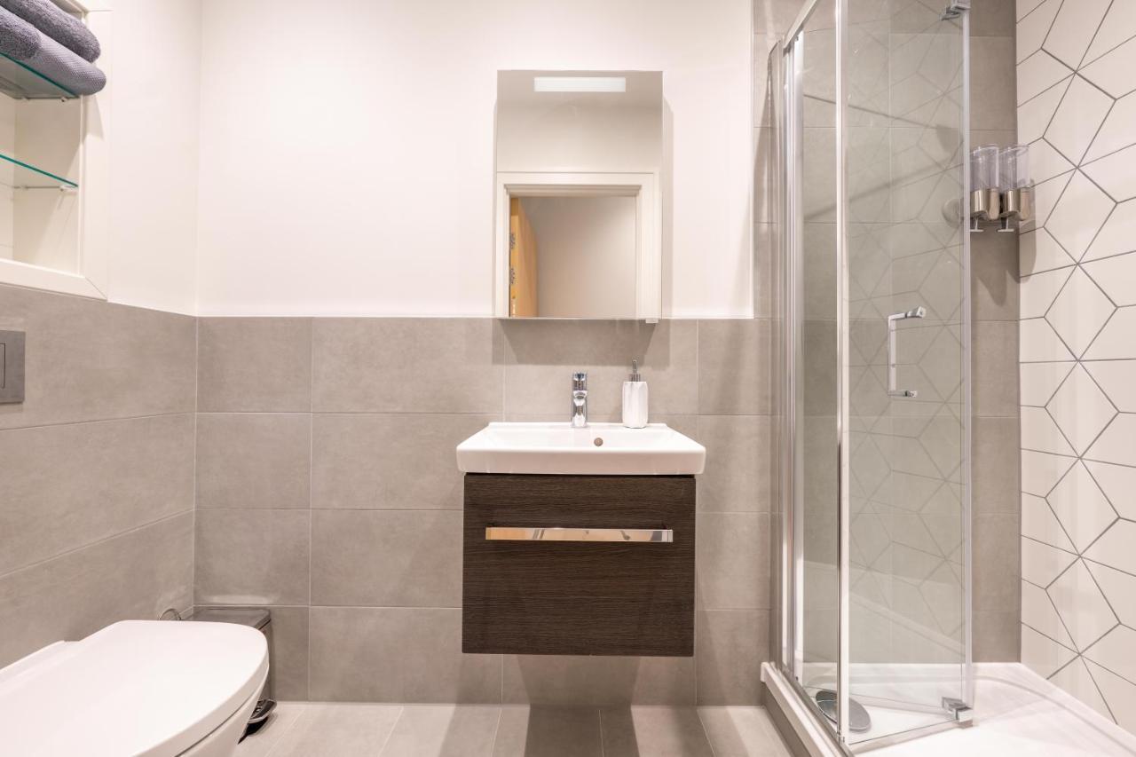 Cozy Apartments - Free Wifi And Parking Onsite Feltham Екстер'єр фото
