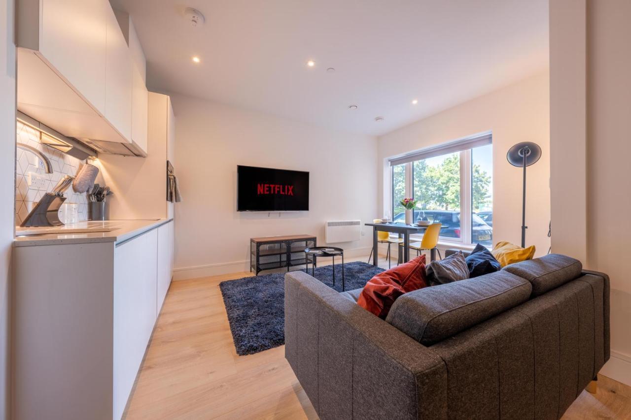Cozy Apartments - Free Wifi And Parking Onsite Feltham Екстер'єр фото