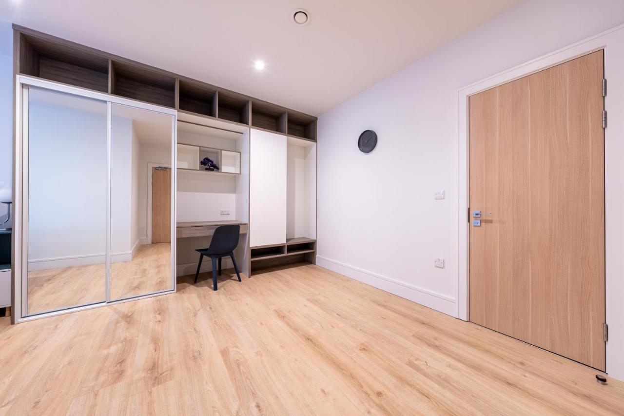Cozy Apartments - Free Wifi And Parking Onsite Feltham Екстер'єр фото